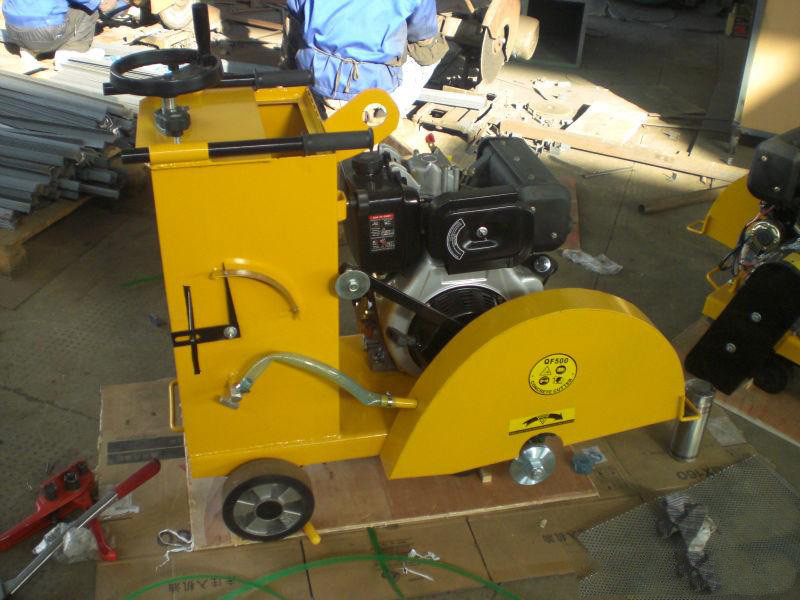 ISO9001 Hand Push Concrete Cutter 8.5KW To 10KW Diesel Pavement Cutter