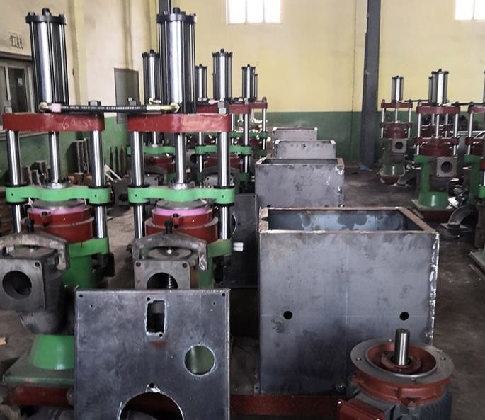 Iron Stainless Steel Ceramic Plunger Piston Mud Pump For Construction