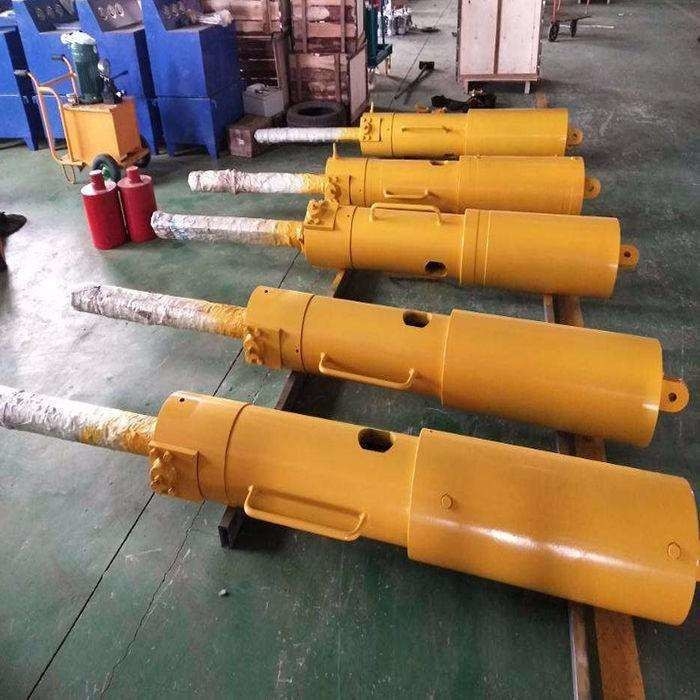 Ultra Huge Rock Splitter Machine Mounted With Excavator